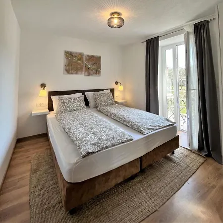 Apartment Lorun 47 Tar-Vabriga Exterior photo