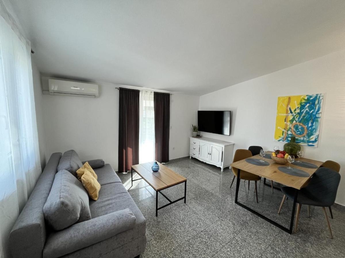 Lorun 47 Apartment *